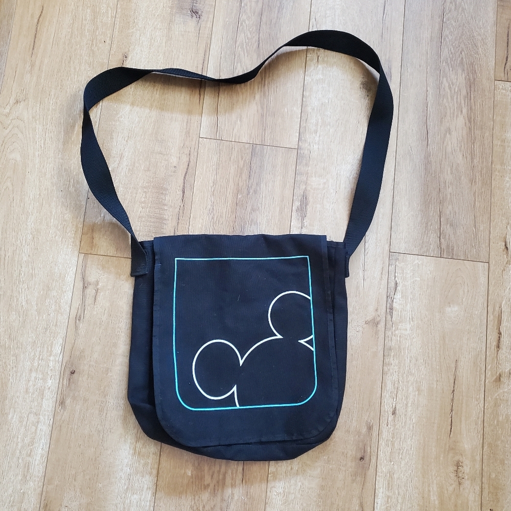 Disney The magic Lives Messenger Shoulder Crossbody Canvas Bag Black 11x12x2"
